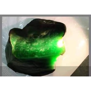 Glittering green jade bracelet BestChoice