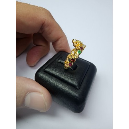 Ring decorated with a gemstone crown very beautiful