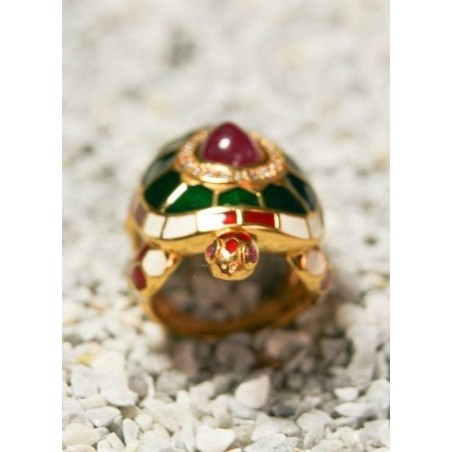 Decorative ring engraved with auspicious turtle