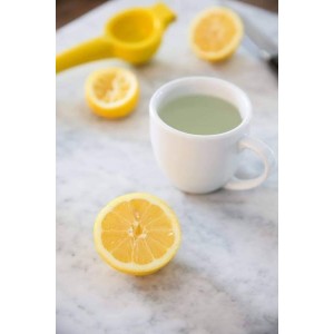 🍊 "Yuzu" is a famous citrus fruit that is considered a representative of Japan. It is often used as a main ingredient in Japanes