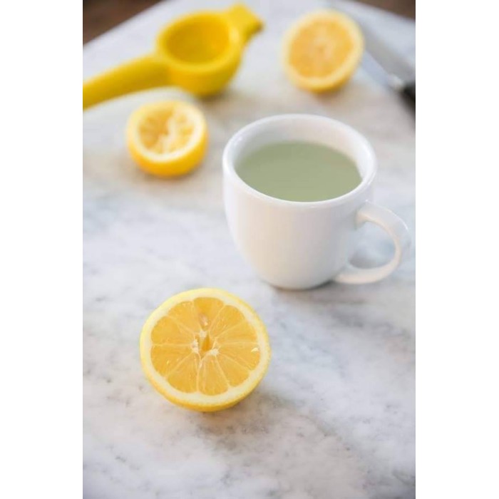🍊 "Yuzu" is a famous citrus fruit that is considered a representative of Japan. It is often used as a main ingredient in Japanes