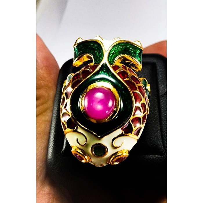 Auspicious goldfish engraved ring